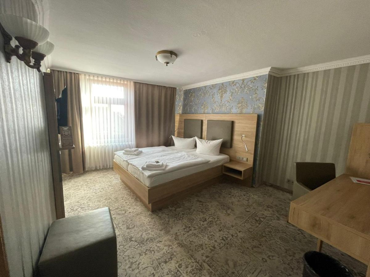 Hotel Schwarzer Adler Tangermünde Zewnętrze zdjęcie