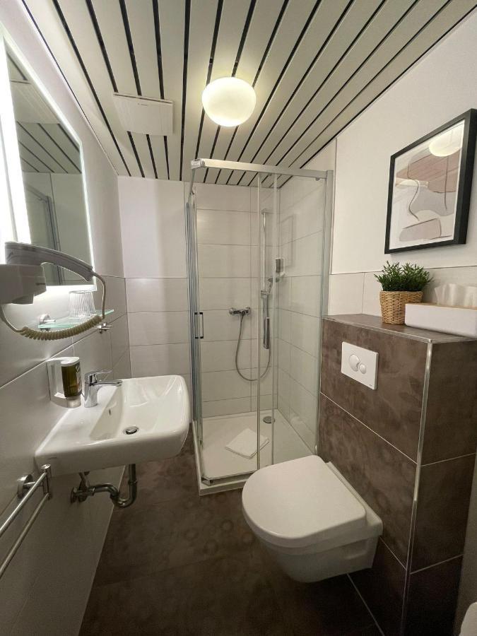 Hotel Schwarzer Adler Tangermünde Zewnętrze zdjęcie