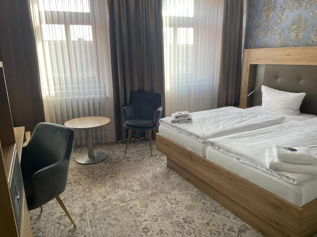 Hotel Schwarzer Adler Tangermünde Zewnętrze zdjęcie