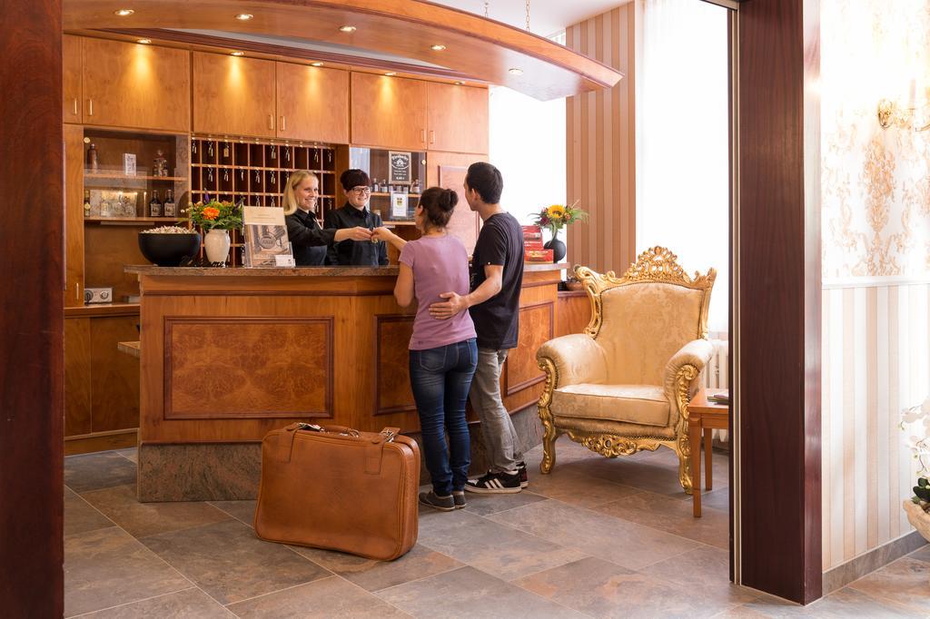 Hotel Schwarzer Adler Tangermünde Zewnętrze zdjęcie
