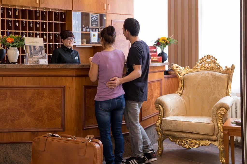 Hotel Schwarzer Adler Tangermünde Zewnętrze zdjęcie